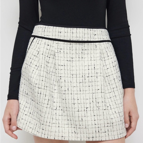 Cream Tweed Skirt with Pockets - Picture 4 of 4